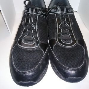 Vionic Shoes size 13